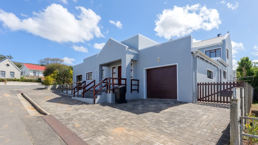 5 Bedroom Property for Sale in Bredasdorp Western Cape